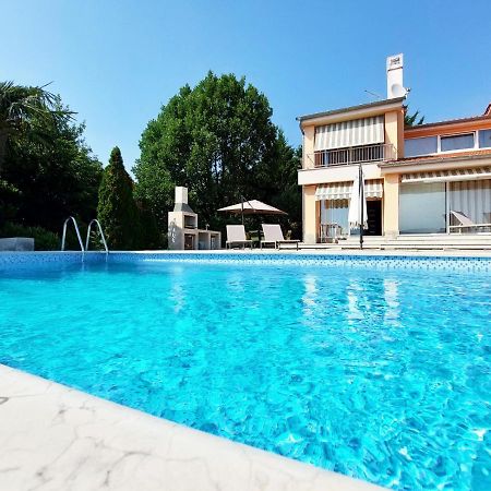 Apartments In Villa Azra Rijeka Luaran gambar