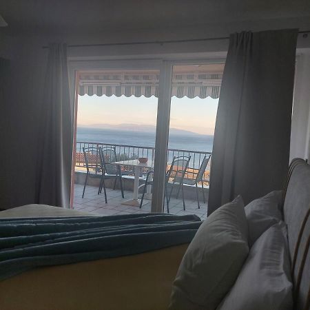 Apartments In Villa Azra Rijeka Luaran gambar