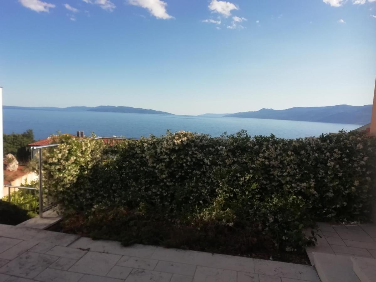 Apartments In Villa Azra Rijeka Luaran gambar