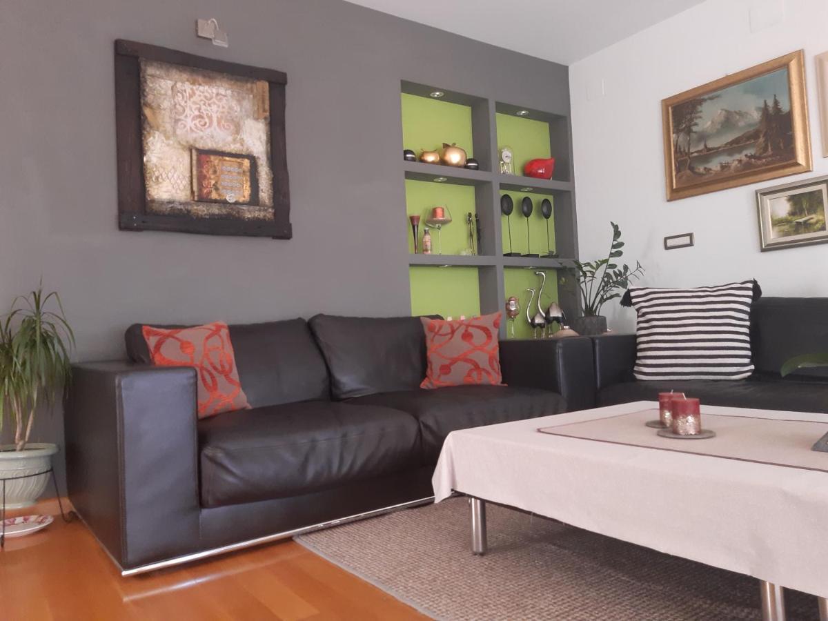 Apartments In Villa Azra Rijeka Luaran gambar