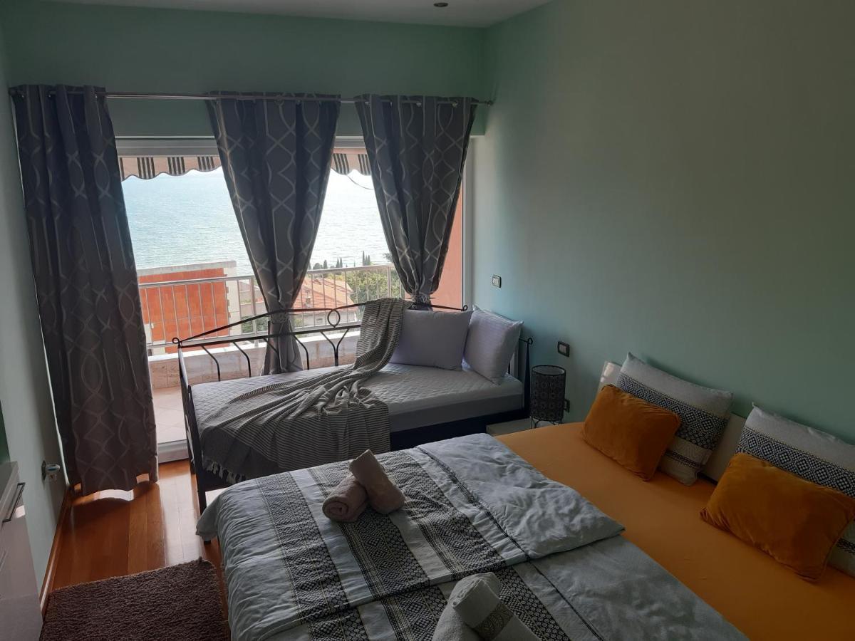 Apartments In Villa Azra Rijeka Luaran gambar