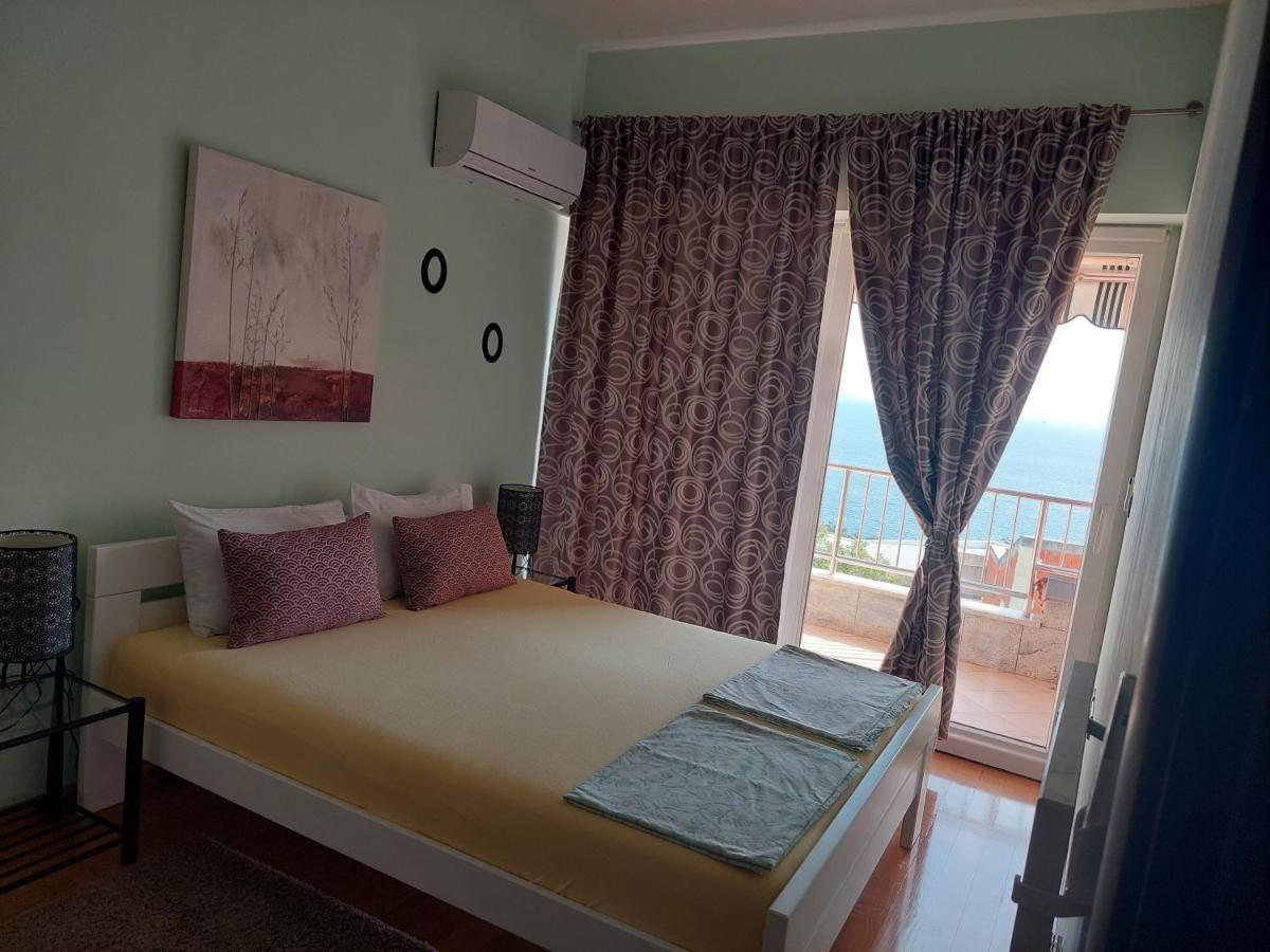 Apartments In Villa Azra Rijeka Luaran gambar