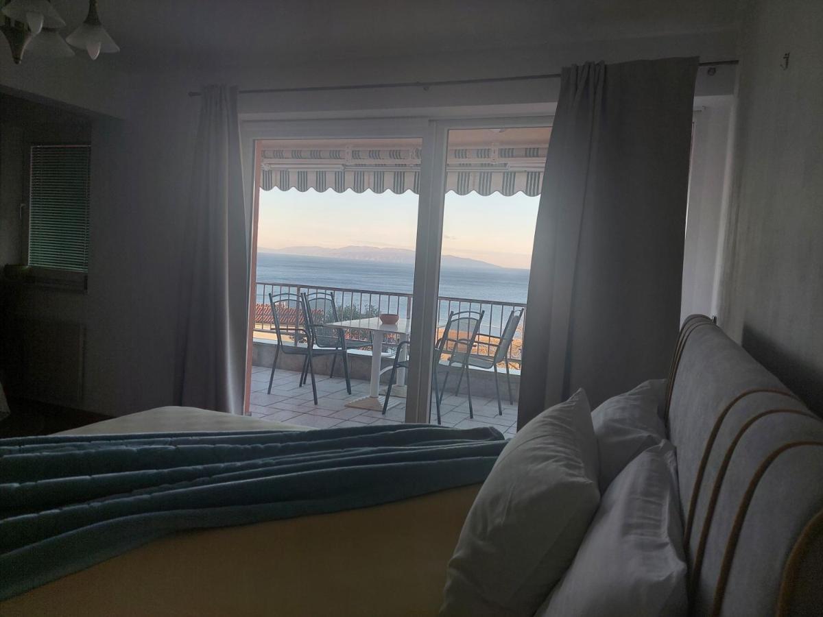 Apartments In Villa Azra Rijeka Luaran gambar