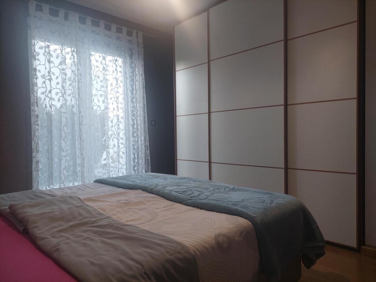 Apartments In Villa Azra Rijeka Luaran gambar