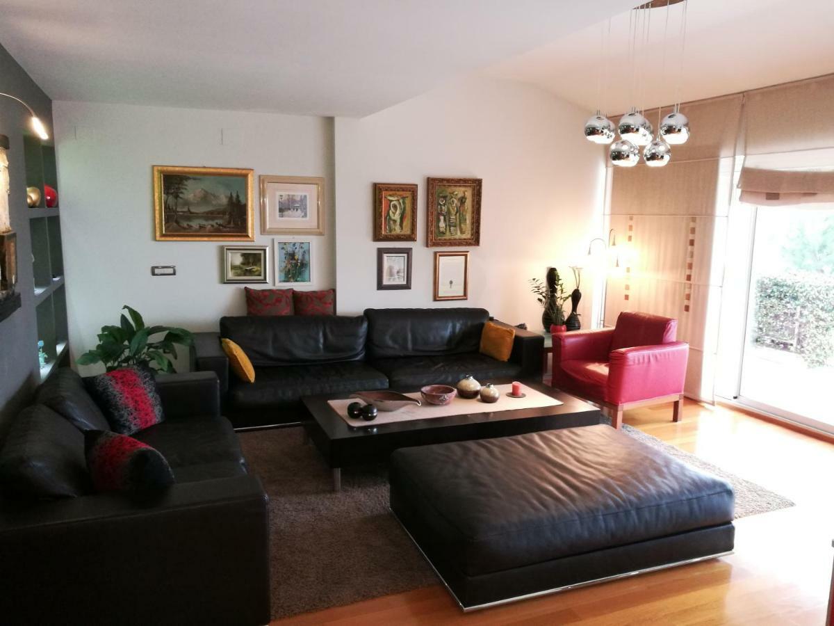 Apartments In Villa Azra Rijeka Luaran gambar