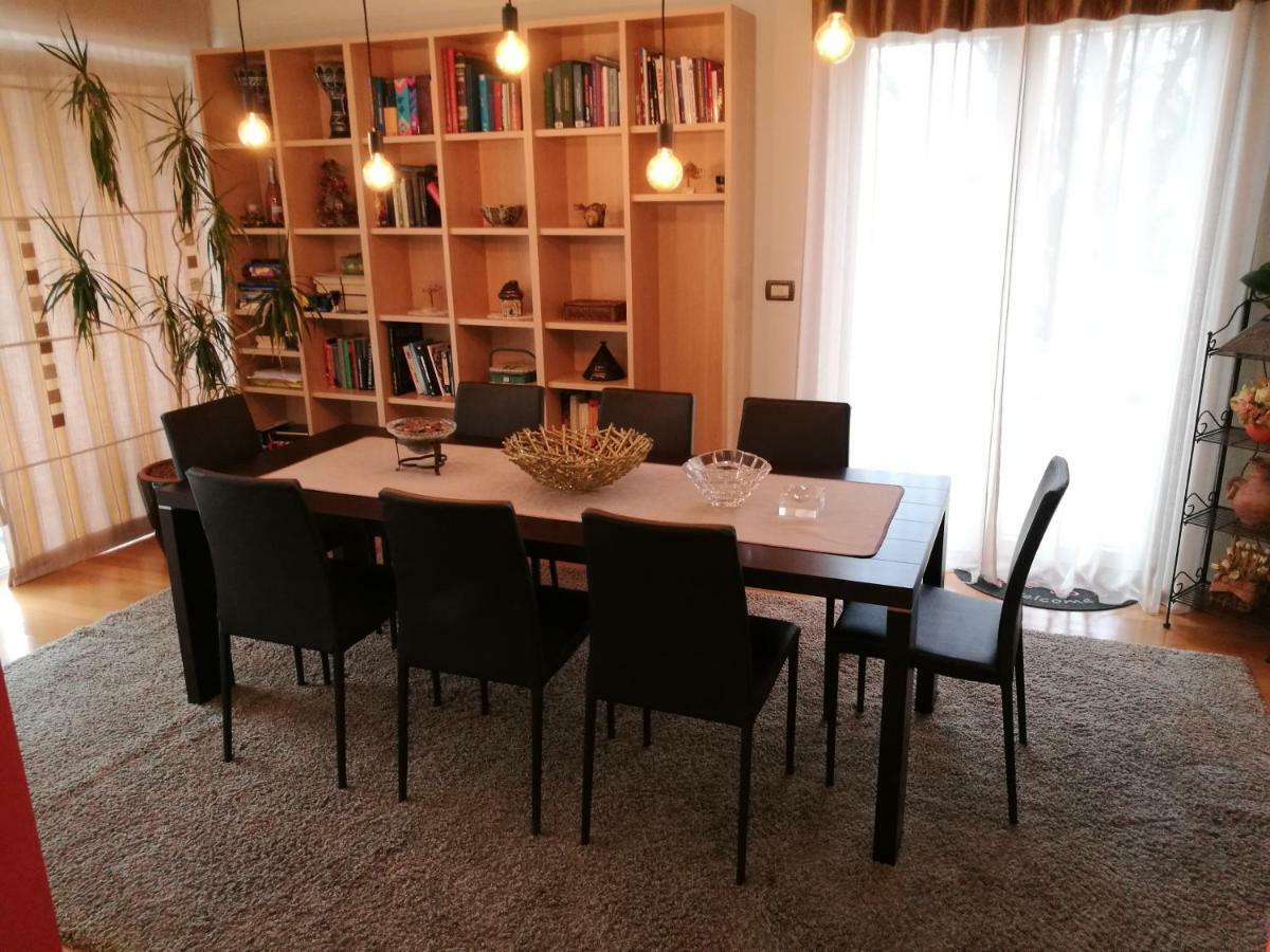 Apartments In Villa Azra Rijeka Luaran gambar