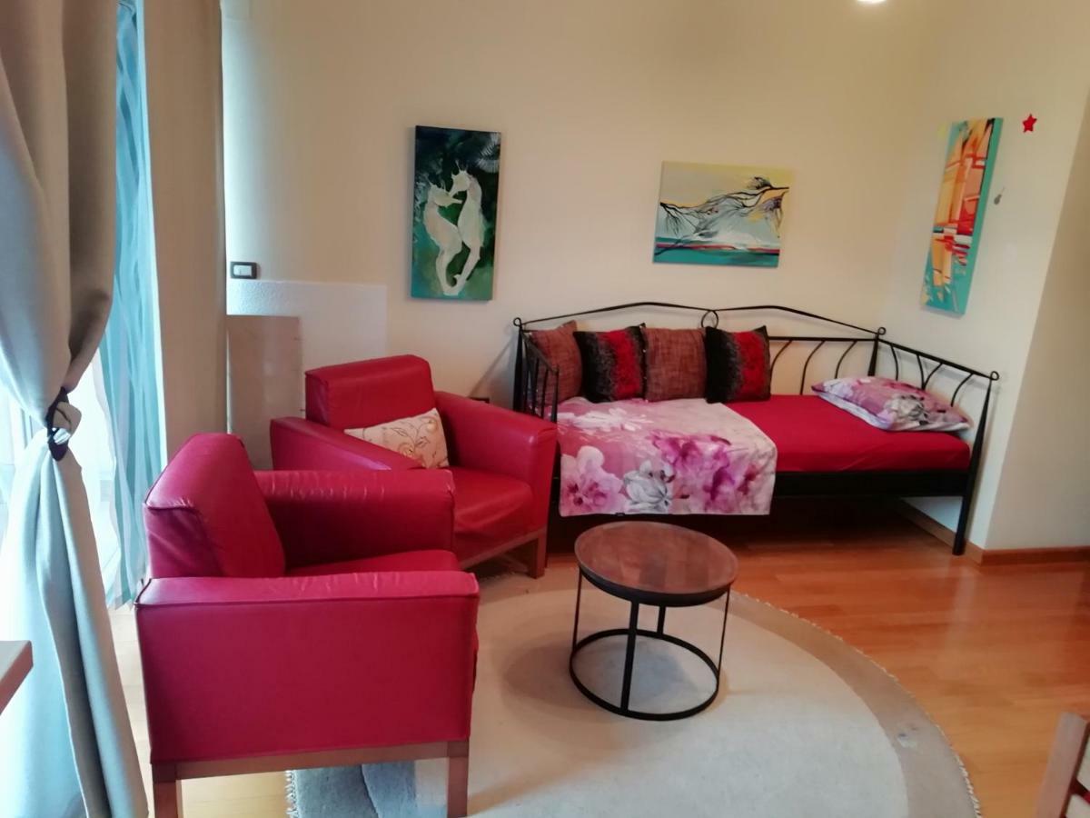 Apartments In Villa Azra Rijeka Luaran gambar