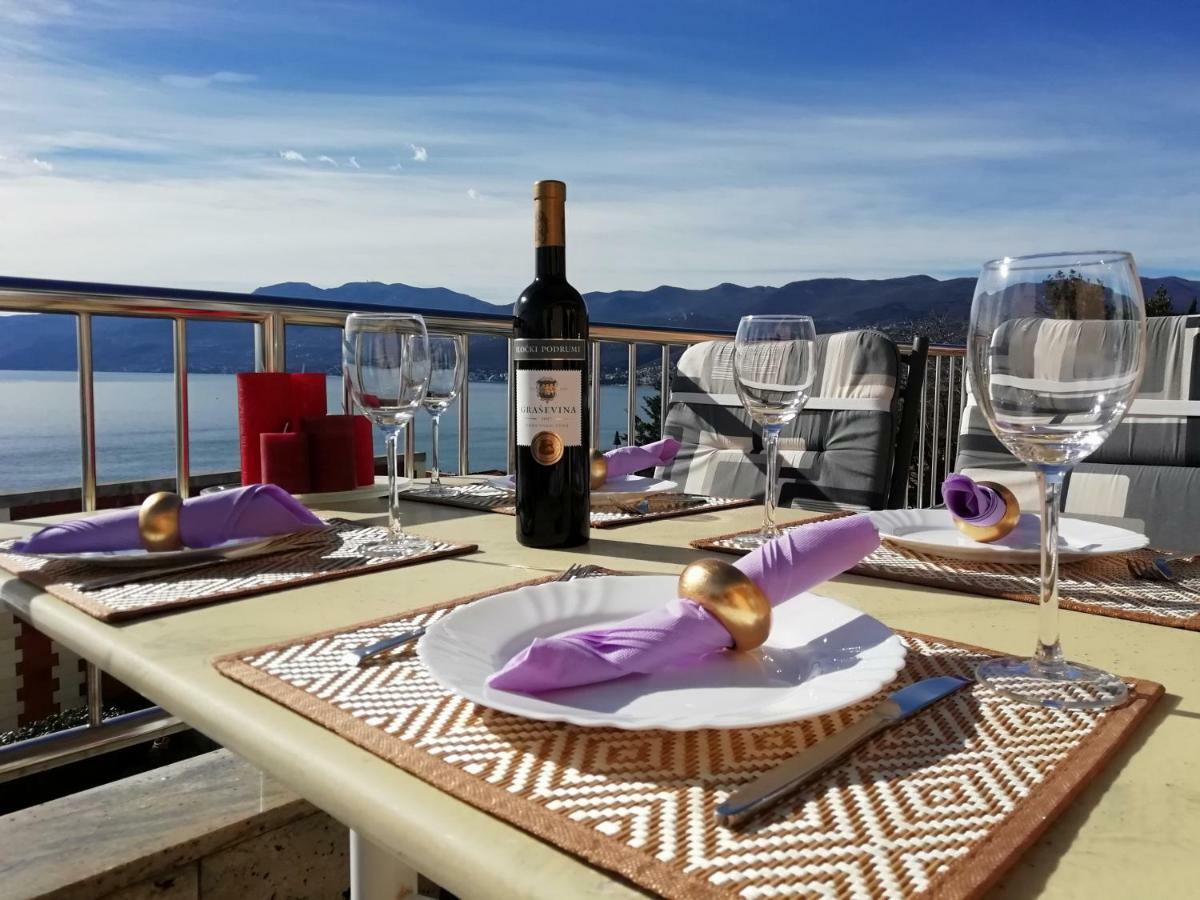 Apartments In Villa Azra Rijeka Luaran gambar