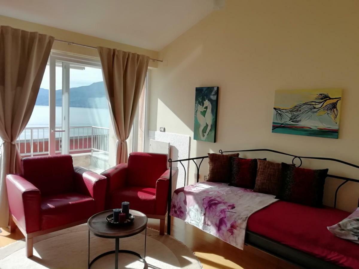 Apartments In Villa Azra Rijeka Luaran gambar